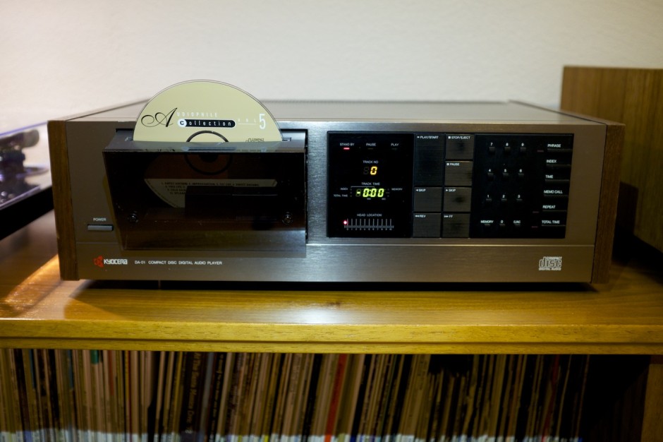 Vintage-Hifi-VIntageHifi-Kyocera-DA01-CD-Player-DA-01-oldschool 2